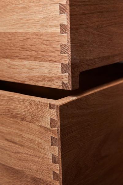 Cass&oslash;e Solid 60 m&oslash;bels&aelig;t - Massiv eg