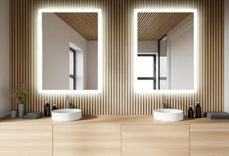 Mie firkantet spejl m/integreret LED lys og backlight - 80 cm Mie firkantet spejl m/integreret LED lys og backlight - 80 cm