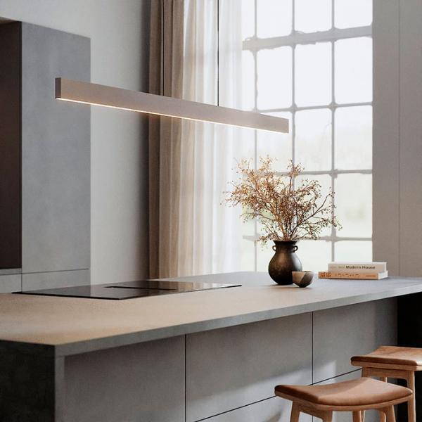 Cass&oslash;e Linea line&aelig;r pendellampe 150 cm - Mat bronze